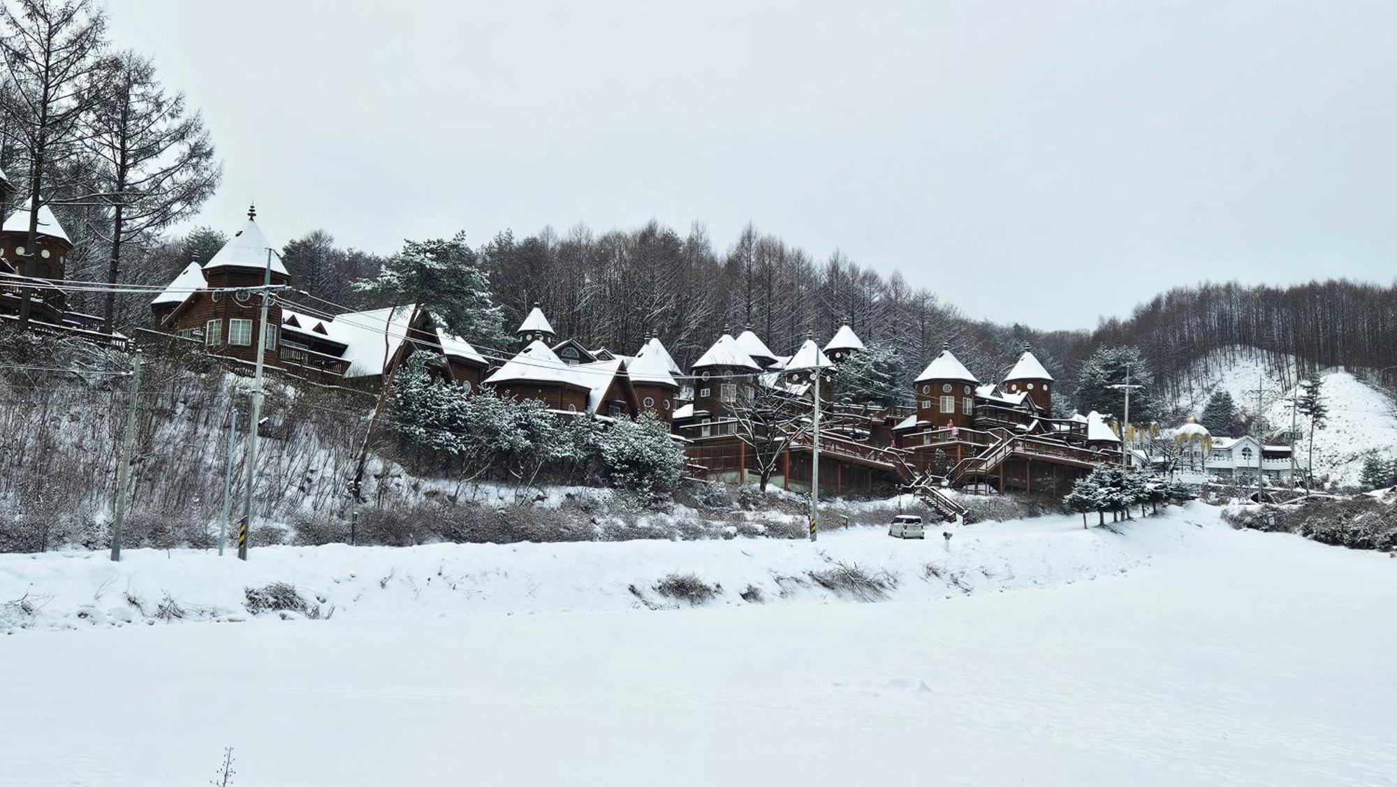 Elf Resort Hotel 平昌郡 エクステリア 写真